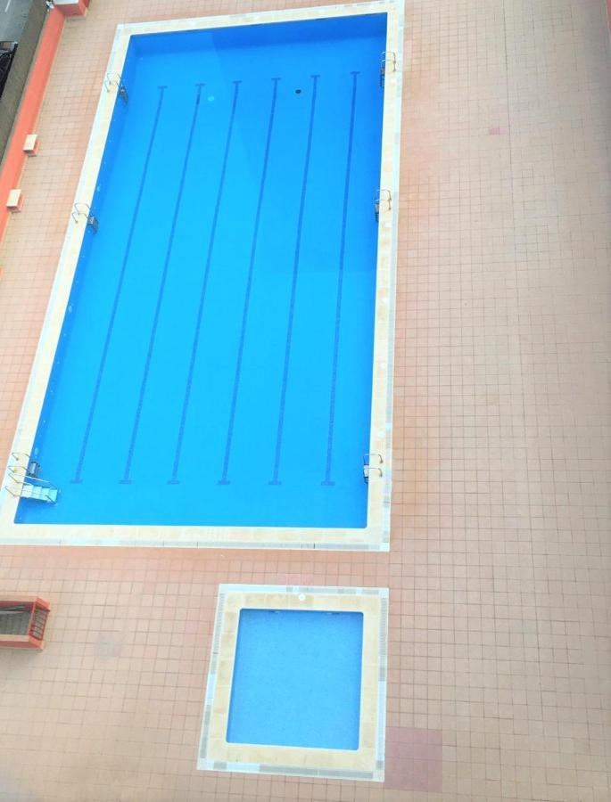 Appartamento Apartamento Con Piscina Y Gran Terraza Con Vistas - Muy Cerca De La Playa, El Centro Y La Estacion Vilassar De Mar Esterno foto
