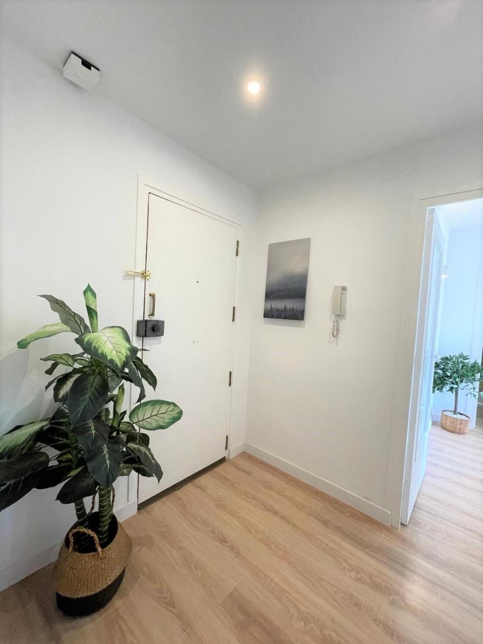Appartamento Apartamento Con Piscina Y Gran Terraza Con Vistas - Muy Cerca De La Playa, El Centro Y La Estacion Vilassar De Mar Esterno foto